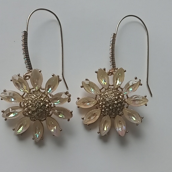 Earrings - Picture 2 of 2